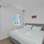 Apartment Teraca 2 *
